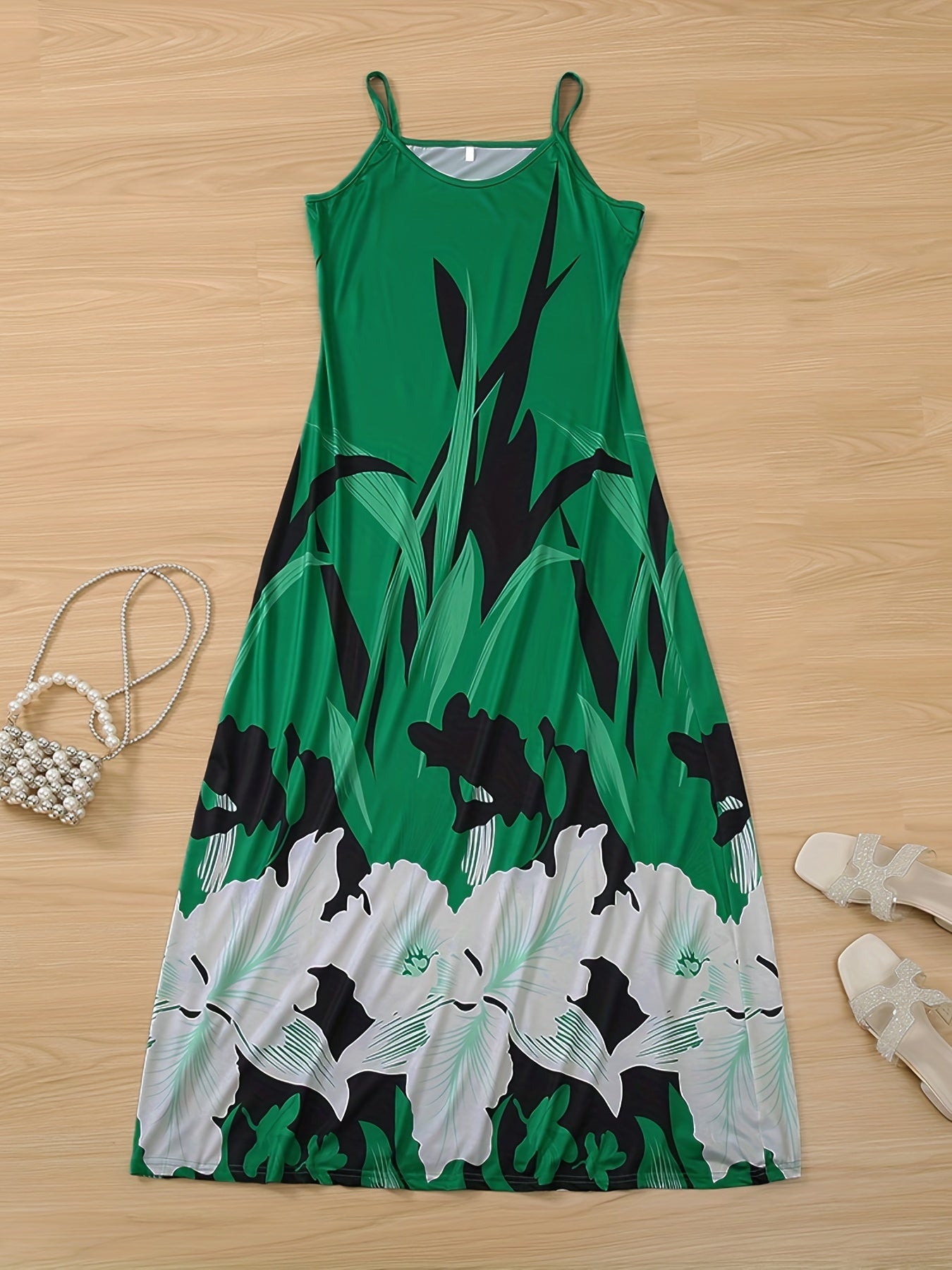 Robe à fines bretelles à imprimé fleuri - Polyvalente et élégante
